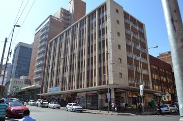 Braamfontein Lofts which consists of 54 units with a ground level retail component will be auctioned on 14 June at 12 noon at the Wanderers Club in Illovo, Johannesburg.